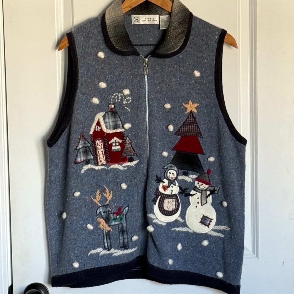 Studio Collection Christmas Vest Blue Festive with Snowman and Tree Design Sz XL